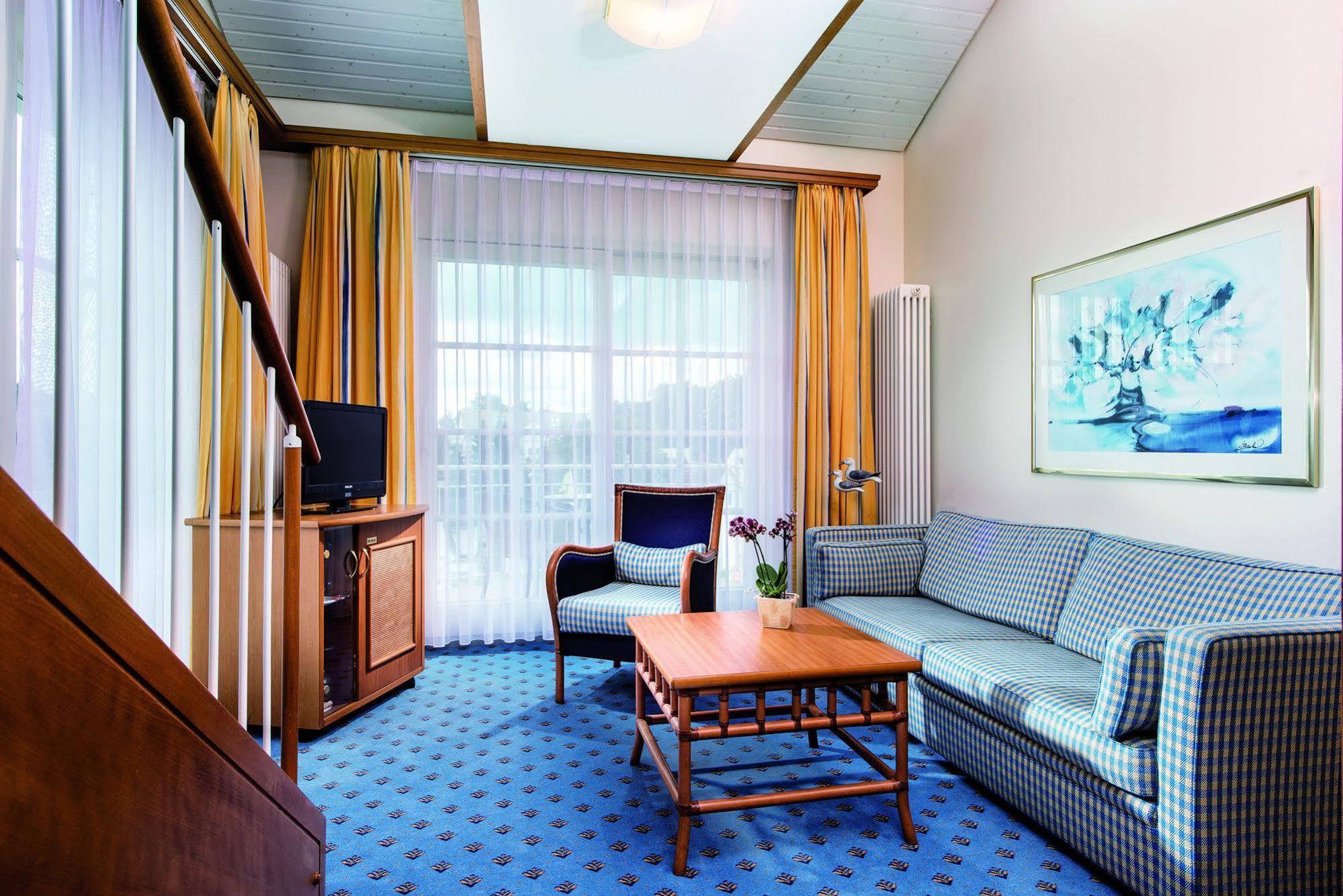 Hotel Kleine Strandburg - Adults Only Zinnowitz Bagian luar foto